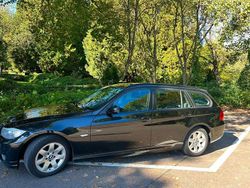 Schwarz Gebraucht 2012 BMW 320 Sport Line Kombi | 3.800 € (Fairer Preis)