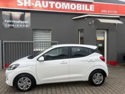 Weiß Gebraucht 2021 Hyundai i10 Select Kleinwagen | 9.390 € (Superpreis)