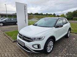 Weiß Gebraucht 2024 VW T-Roc Style SUV | 32.495 € (Teuer)