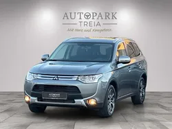 Grau Gebraucht 2015 Mitsubishi Outlander Plus SUV | 14.980 € (Fairer Preis)