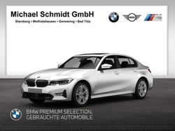 Mineralweiß Gebraucht 2022 BMW 318 Sport Line Limousine | 25.490 € (Guter Preis)