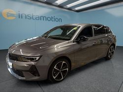 Grau Gebraucht 2024 Opel Astra Limousine | 25.199 € (Fairer Preis)