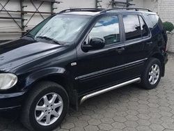 Schwarz Gebraucht 1998 Mercedes ML430 SUV | 2.800 € (Superpreis)