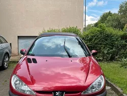 Rot Gebraucht 2004 Peugeot 206 Limousine | 500 € (Superpreis)