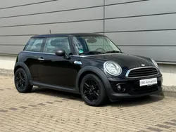 Schwarz Gebraucht 2013 Mini ONE Kleinwagen | 5.200 € (Fairer Preis)