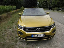 Gelb Gebraucht 2021 VW T-Roc Cabriolet R-line Cabrio | 25.900 € (Fairer Preis)