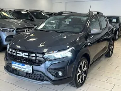 Grau Gebraucht 2023 Dacia Sandero Expression Kleinwagen | 13.870 € (Fairer Preis)