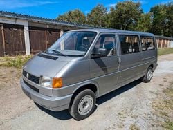Silber Gebraucht 1995 VW Caravelle Van / Kleinbus | 4.000 €