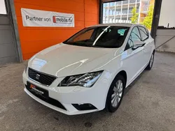 Weiß Gebraucht 2014 Seat Leon Reference Limousine | 8.499 € (Guter Preis)