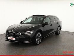 Ebony schwarz metallic (metallic) Gebraucht 2024 Skoda Superb Kombi | 41.485 € (Superpreis)
