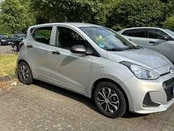 Silber Gebraucht 2018 Hyundai i10 Trend Kleinwagen | 6.199 € (Fairer Preis)