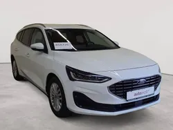 Frozen white Gebraucht 2022 Ford Focus Titanium Kombi | 14.990 € (Guter Preis)