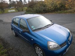 Blau Gebraucht 2006 Renault Clio II Kleinwagen | 1.850 € (Fairer Preis)