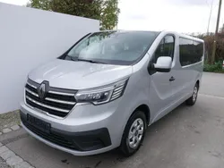 Grau Neu 2024 Renault Trafic Zen Van | 42.890 € (Etwas zu teuer)