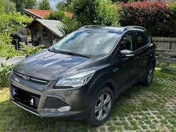 Grau Gebraucht 2015 Ford Kuga SYNC Edition SUV | 8.900 € (Guter Preis)