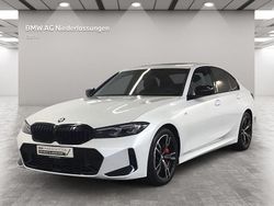 Weiß Gebraucht 2024 BMW 330 Comfort Edition Limousine | 54.700 €