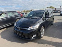 Schwarz Gebraucht 2017 Toyota Verso Comfort Van / Kleinbus | 8.100 € (Fairer Preis)