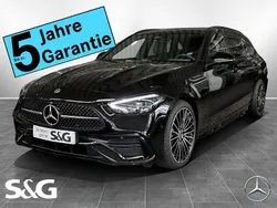 Metalliclack obsidianschwarz Gebraucht 2025 Mercedes C220 AMG Kombi | 52.690 €