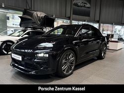 Tiefschwarzmetallic Neu 2025 Porsche Macan Turbo SUV | 142.886 € (Fairer Preis)