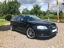 Blau Gebraucht 2009 Audi A3 Sportback Ambition Limousine | 4.500 € (Teuer)