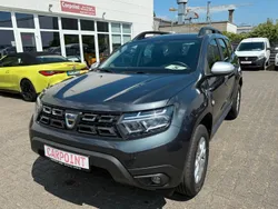 Grau Gebraucht 2022 Dacia Duster Comfort SUV | 16.450 € (Guter Preis)