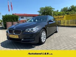 Grau Gebraucht 2015 BMW 520 Comfort Edition Kombi | 17.990 € (Fairer Preis)