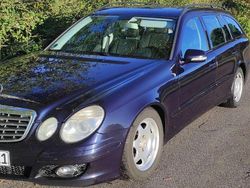 Blau Gebraucht 2006 Mercedes E220 Kombi | 3.200 € (Fairer Preis)