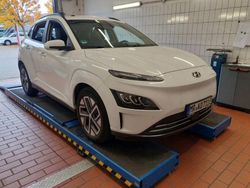 Weiß Gebraucht 2022 Hyundai Kona Prime SUV | 22.340 € (Guter Preis)