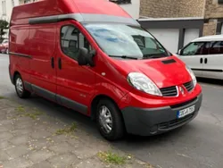 Rot Gebraucht 2010 Renault Traffic Van / Kleinbus | 8.200 €