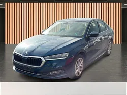 Blau lava blau Gebraucht 2023 Skoda Octavia Selection | 26.890 € (Guter Preis)