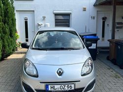 Silber Gebraucht 2011 Renault Twingo Authentique Kleinwagen | 1.600 € (Superpreis)