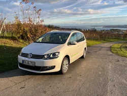 Weiß Gebraucht 2016 VW Sharan Highline Van / Kleinbus | 15.900 € (Guter Preis)