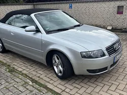 Silber Gebraucht 2003 Audi Cabriolet Cabrio | 5.199 € (Fairer Preis)