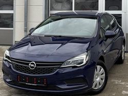 Blau Gebraucht 2017 Opel Astra Selection Limousine | 9.499 € (Guter Preis)
