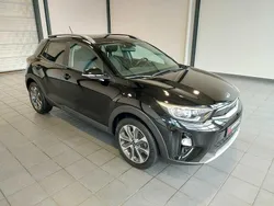 Schwarz Gebraucht 2021 Kia Stonic Vision SUV | 13.190 € (Fairer Preis)