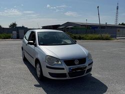 Silber Gebraucht 2005 VW Polo Kleinwagen | 500 € (Superpreis)