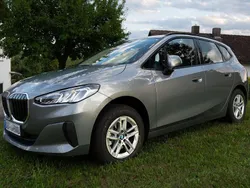 Silber Gebraucht 2024 BMW 220 Active Tourer Shadowline Van / Kleinbus | 34.900 € (Teuer)