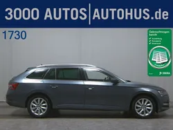 Grau Gebraucht 2019 Skoda Superb Premium Edition Kombi | 18.480 € (Superpreis)