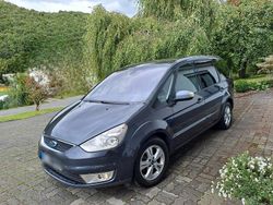 Grau Gebraucht 2007 Ford Galaxy Van / Kleinbus | 4.500 € (Etwas zu teuer)