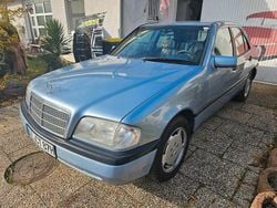 Blau Gebraucht 1994 Mercedes C180 Classic Limousine | 6.599 €
