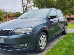 Grau Gebraucht 2015 Skoda Rapid Limousine | 5.000 € (Fairer Preis)