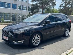 Schwarz Gebraucht 2017 Ford Focus Titanium Kombi | 7.990 € (Guter Preis)
