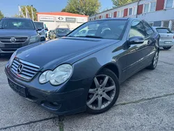 Grau Gebraucht 2006 Mercedes C230 | 4.500 € (Etwas zu teuer)