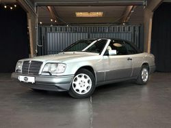 Silber Gebraucht 1994 Mercedes E320 Cabrio | 32.900 €