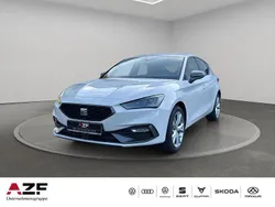 Weiß Gebraucht 2021 Seat Leon FR Limousine | 21.890 € (Fairer Preis)