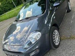 Silber Gebraucht 2015 Fiat Punto Kleinwagen | 6.500 € (Teuer)