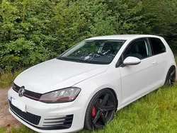 Weiß Gebraucht 2014 VW Golf VII Limousine | 10.900 € (Guter Preis)