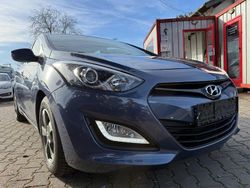 Grau Gebraucht 2013 Hyundai i30 Limousine | 4.999 € (Fairer Preis)