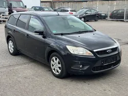 Schwarz Gebraucht 2009 Ford Focus Kombi | 1.650 € (Guter Preis)