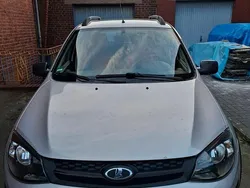 Silber Gebraucht 2017 Lada Kalina Kleinwagen | 5.000 € (Etwas zu teuer)